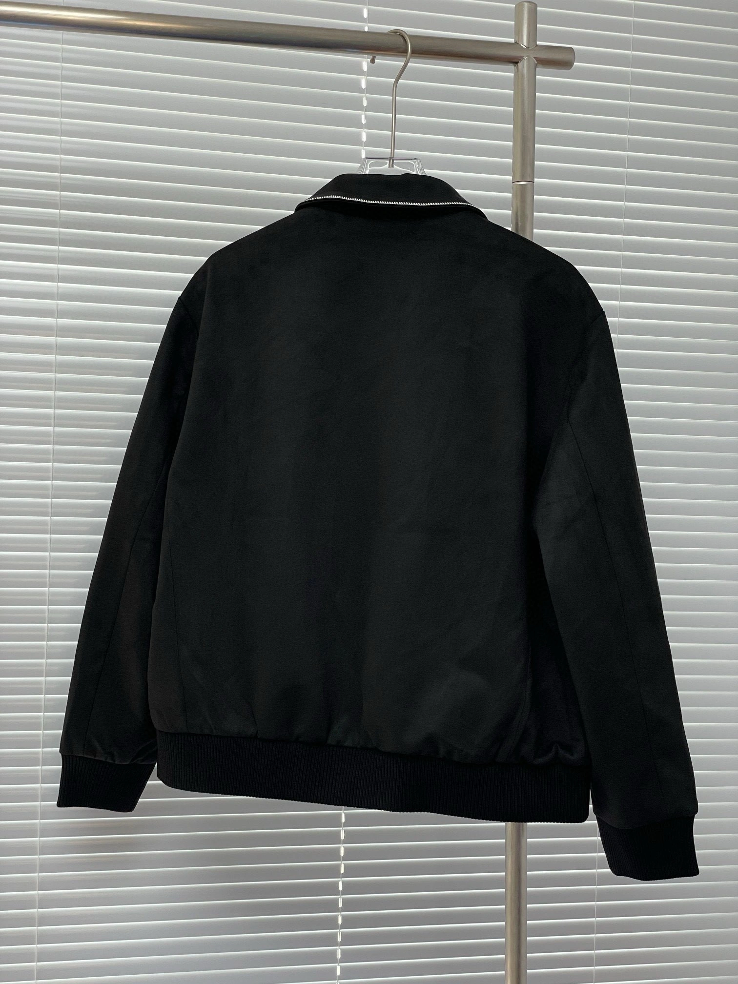 wg.luxury- 8V embroidery cowhide oversized 2Colour item:D-F409I0423-2